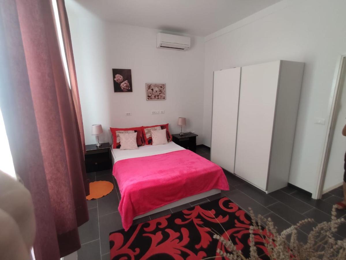 App Margareta Apartment Umag Exterior photo