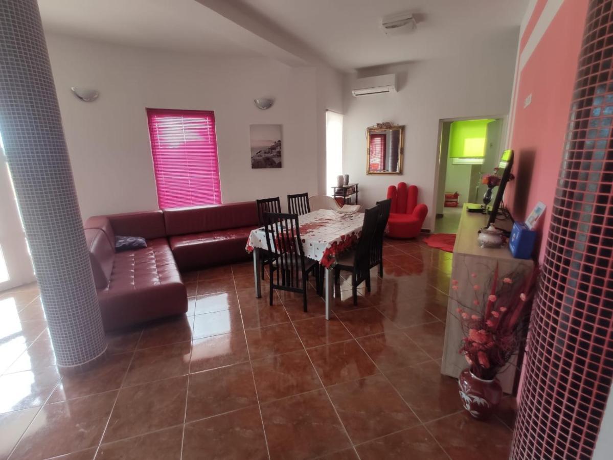 App Margareta Apartment Umag Exterior photo