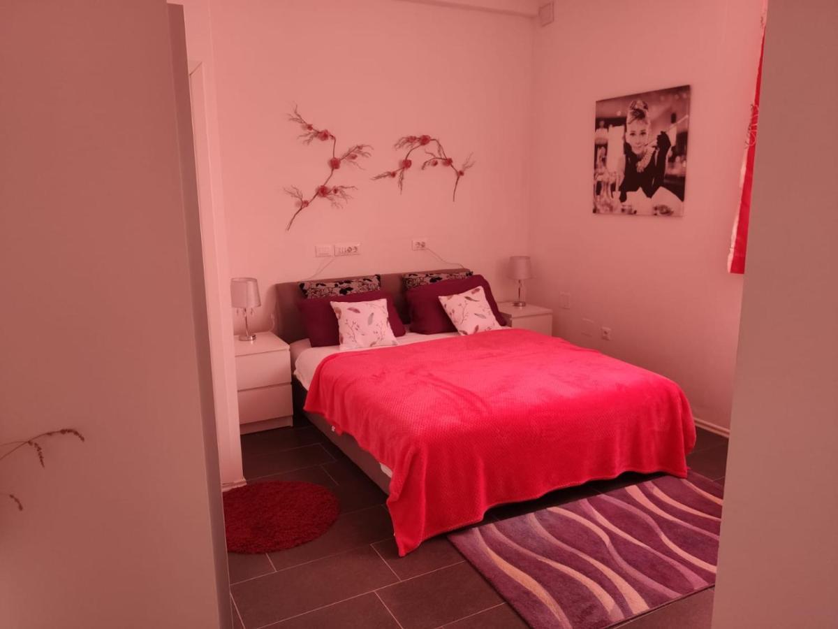 App Margareta Apartment Umag Exterior photo