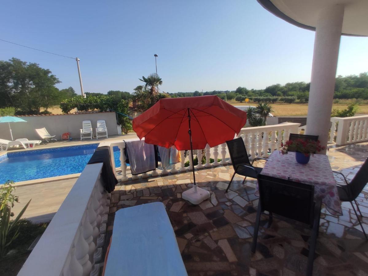 App Margareta Apartment Umag Exterior photo